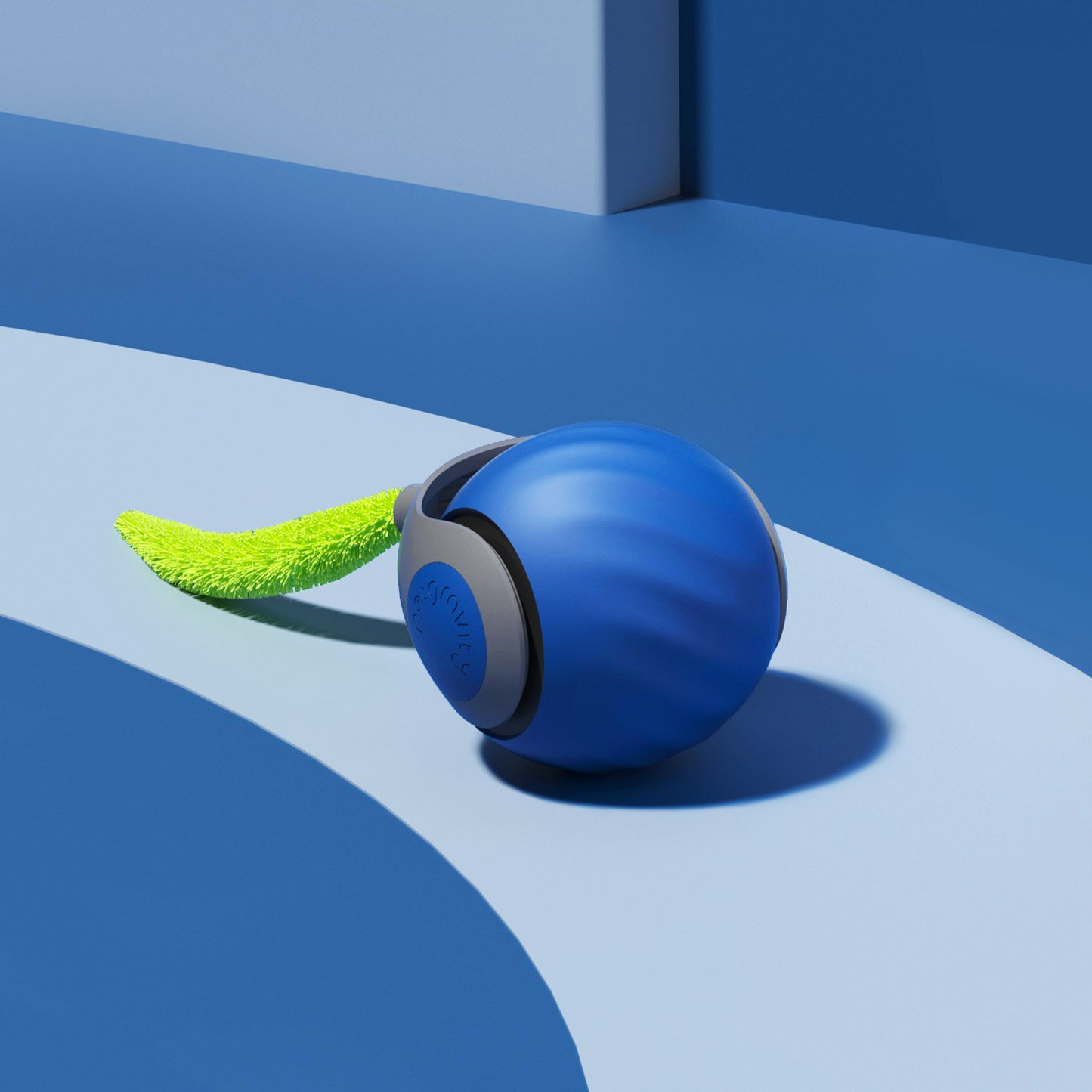 Pawbola Fast Rolling Ball with Tail
